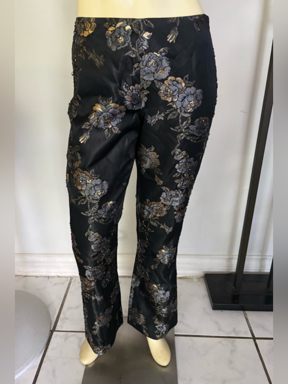 Cache Sequined Black Floral Brocade Boot-Cut Pants with Gold Accents Size 4